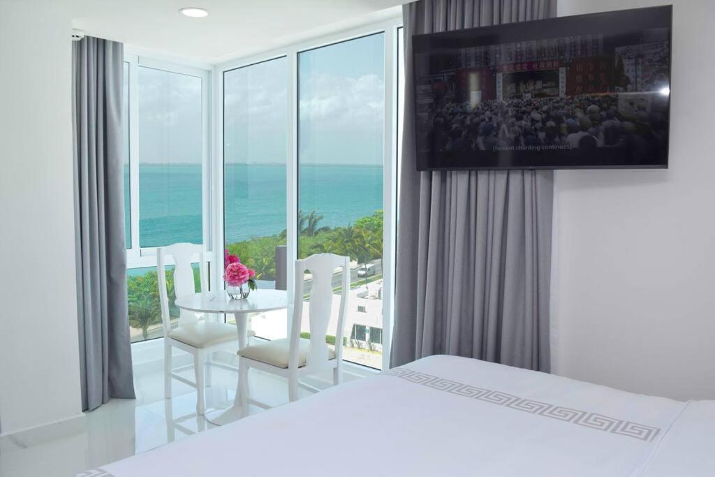 Brand New At The 3d * Cancun
