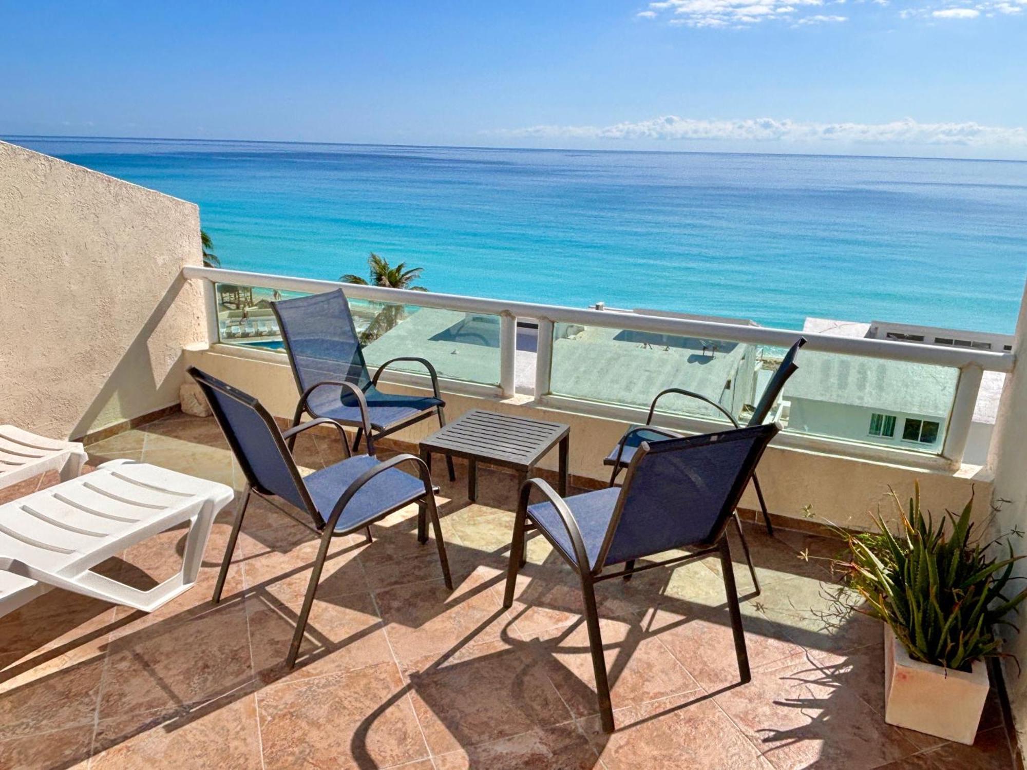 Penthouse Spectacular Ocean View Terrace Brisas Zone *