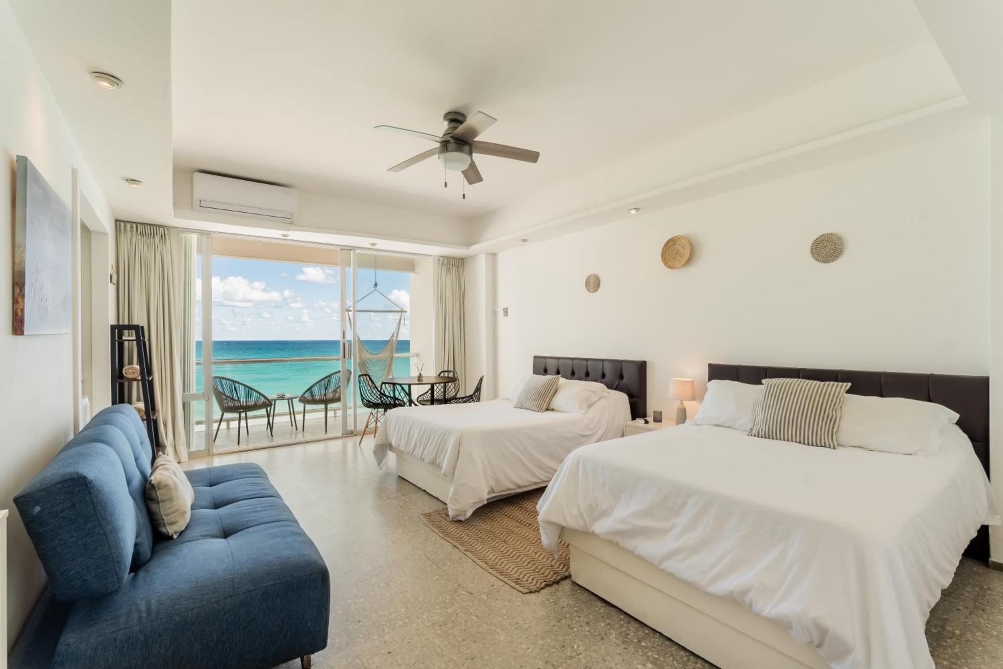 *turquoise Escape- Beachfront By Casa Paraiso* Apartment
