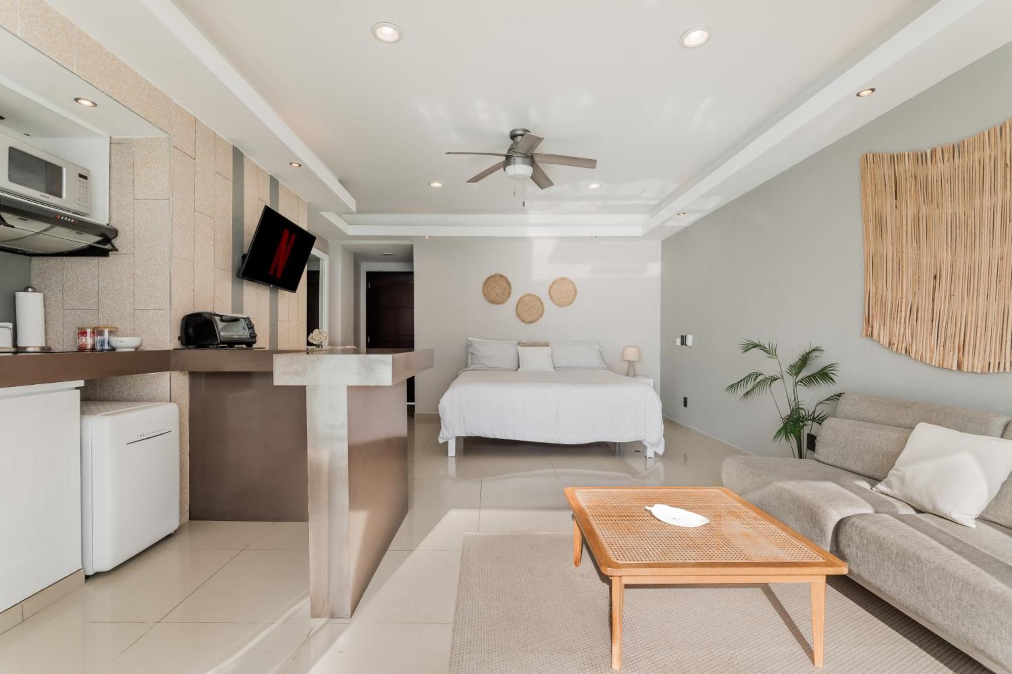 *turquoise Escape- Beachfront By Casa Paraiso* * Cancun