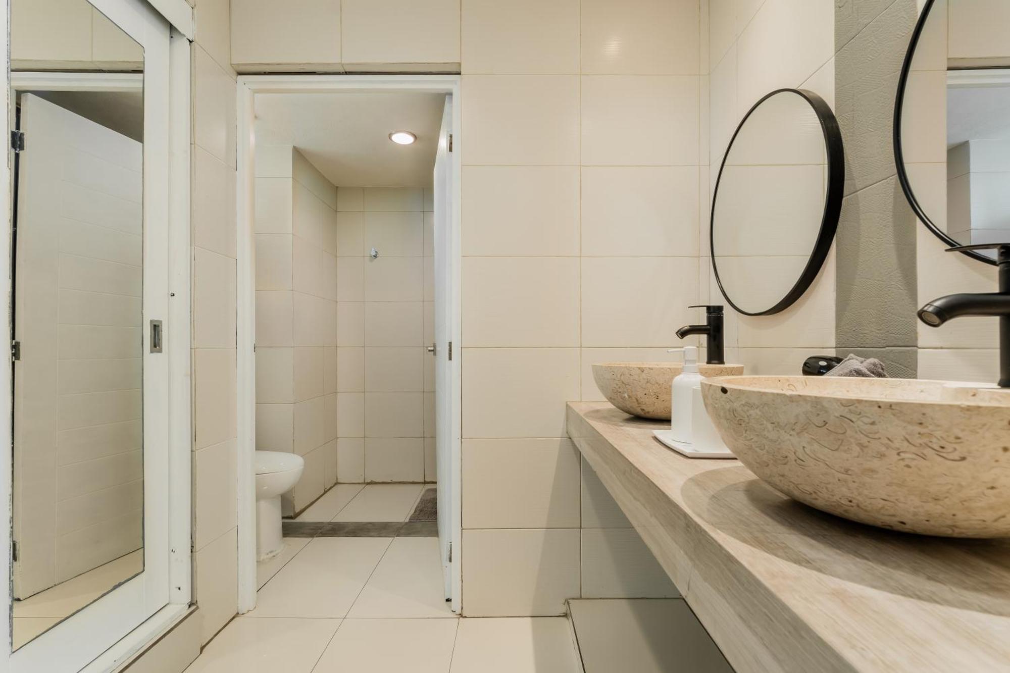 Apartment *turquoise Escape- Beachfront By Casa Paraiso* *