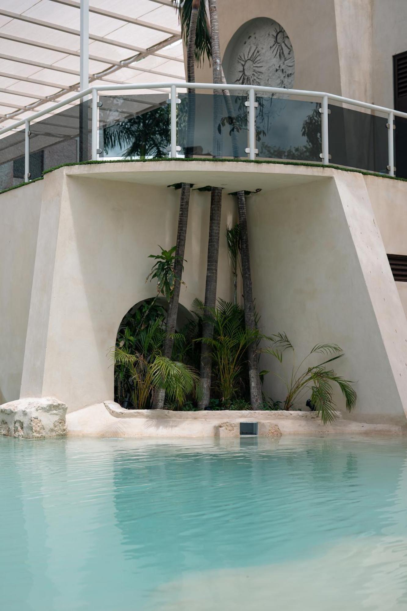 Xbalamque & Centro Hotel 3*