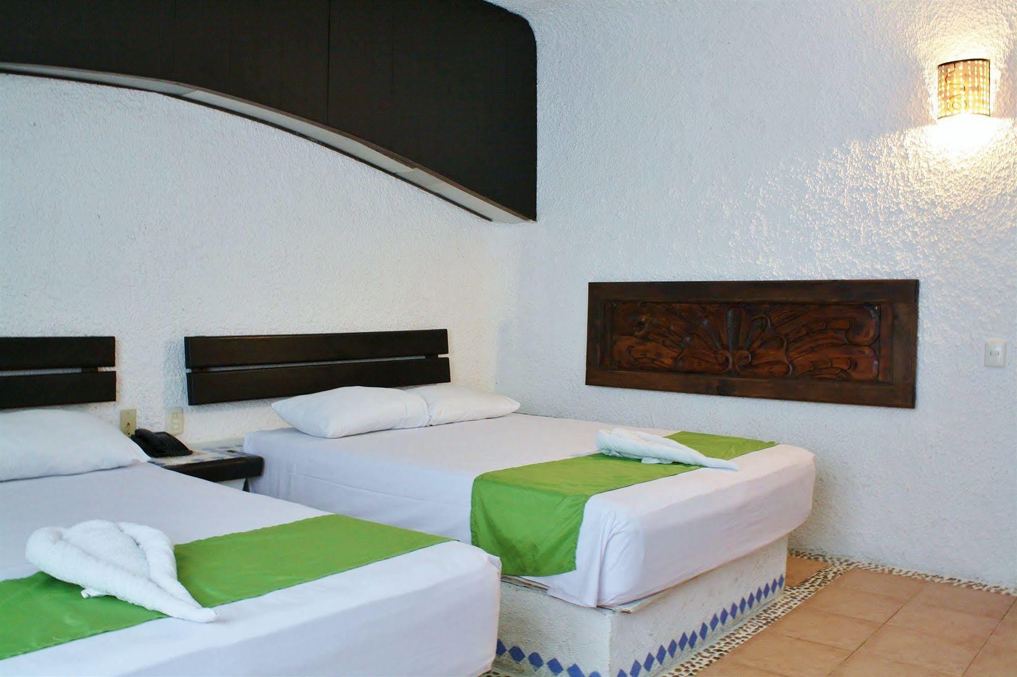 Xbalamque & Centro 3* Cancun